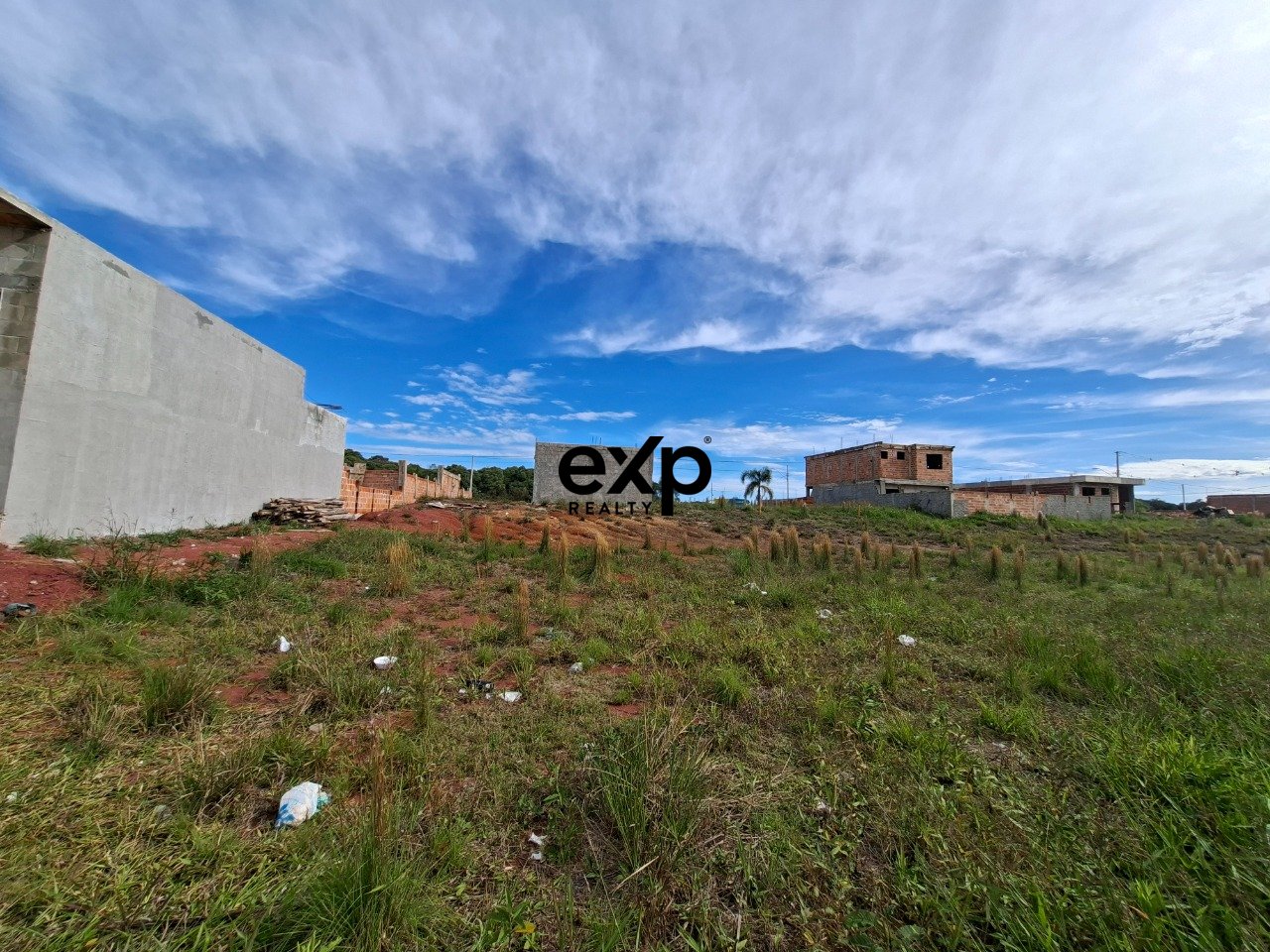 Terreno no Costeira Araucária com projeto aprovado