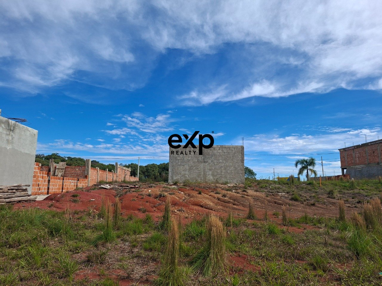 Terreno no Costeira Araucária com projeto aprovado