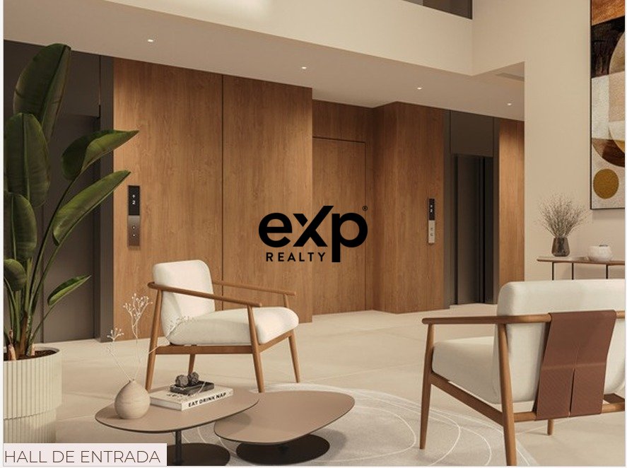 Apartamento Encantador no Coração do Ahú - Conforto e ElegânciaSe você busca o equilíbrio perfeito entre a tranquilidade de um bairro residencial e a