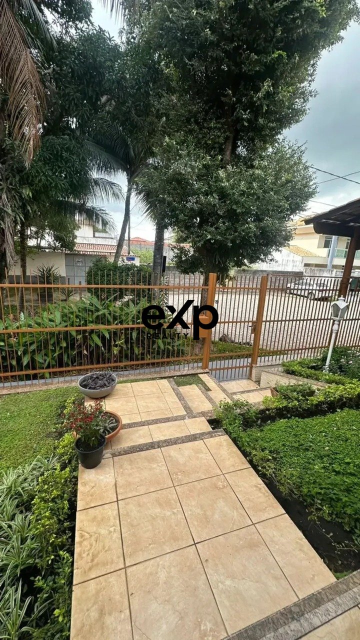 Casa à venda em Vitória, Doutor Dório Silva 4 Mata da Praia Vitória 29066-100, 300 m²