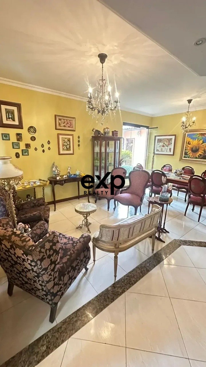 Casa à venda em Vitória, Doutor Dório Silva 4 Mata da Praia Vitória 29066-100, 300 m²