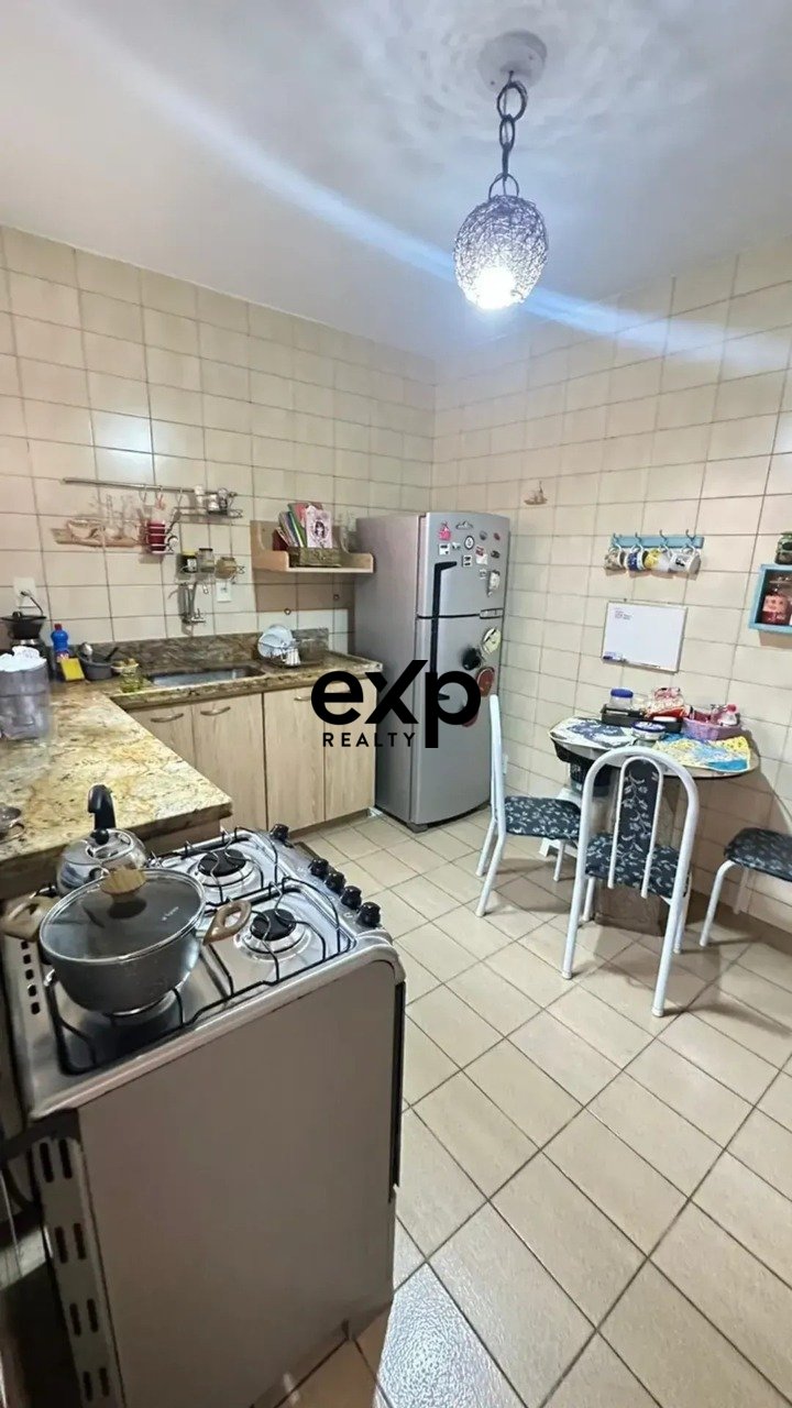 Casa à venda em Vitória, Doutor Dório Silva 4 Mata da Praia Vitória 29066-100, 300 m²
