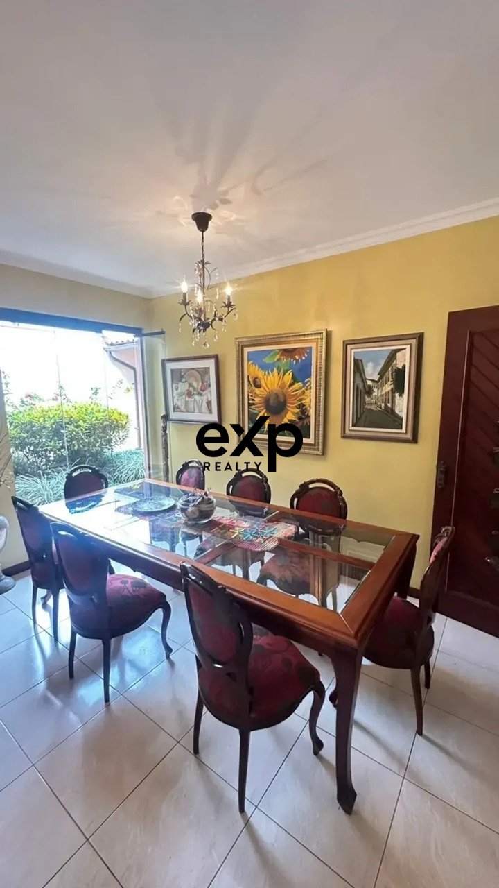 Casa à venda em Vitória, Doutor Dório Silva 4 Mata da Praia Vitória 29066-100, 300 m²
