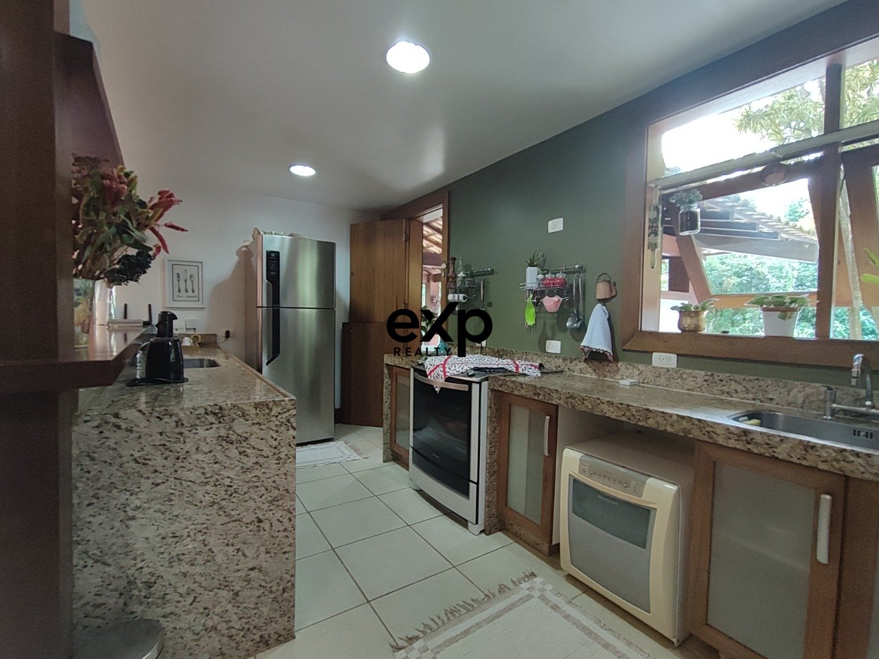 Casa em Condomínio à venda em Petrópolis, Rua A 4 Secretário Petrópolis 25755-000, 4700 m²