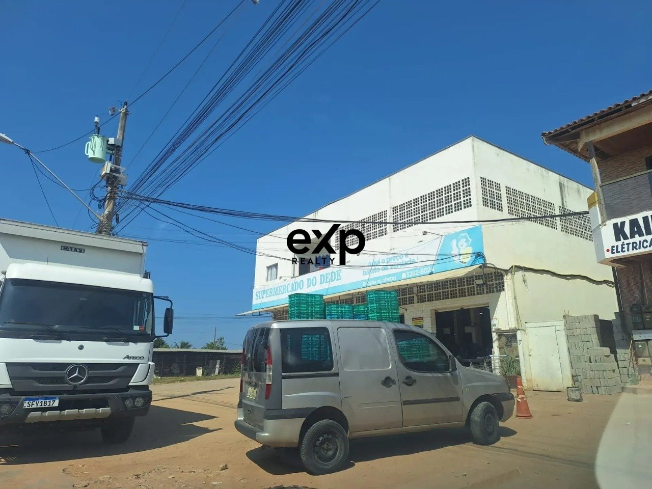 Imóvel para venda possui 351 metros quadrados em Village do Sol - Guarapari - ES
