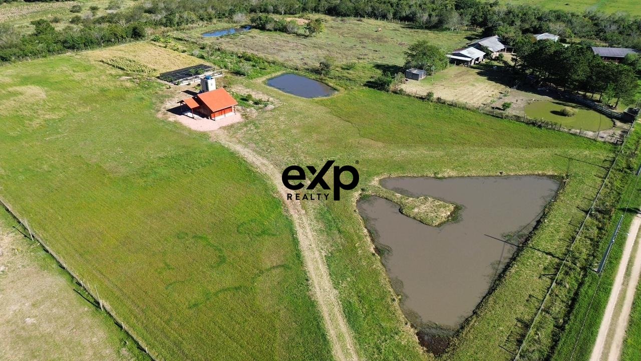 Sítio à venda em Porto Alegre, Otaviano José Pinto 5599 Lami Porto Alegre 91787-660, 16000 m²