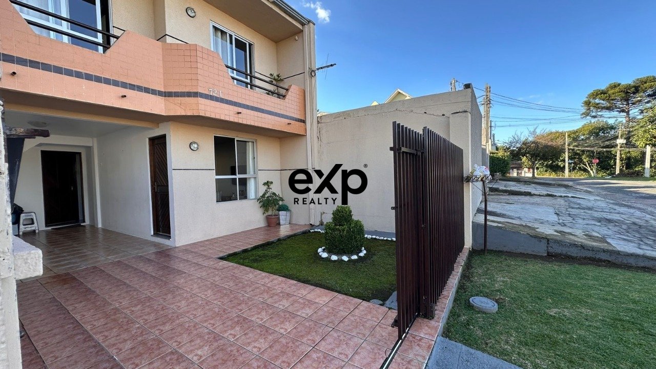 Sobrado à venda em Curitiba, Diniz Joaquim Geremias 72 Uberaba Curitiba 81570-470, 112 m²