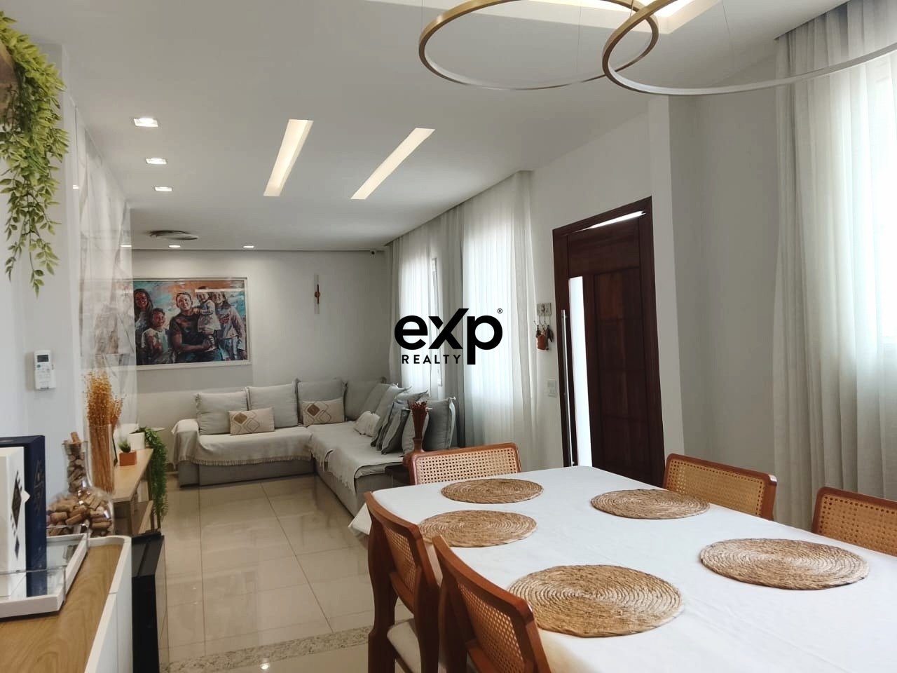 Casa á Venda com 150m² 3 Quartos - Taquara - Rio de Janeiro