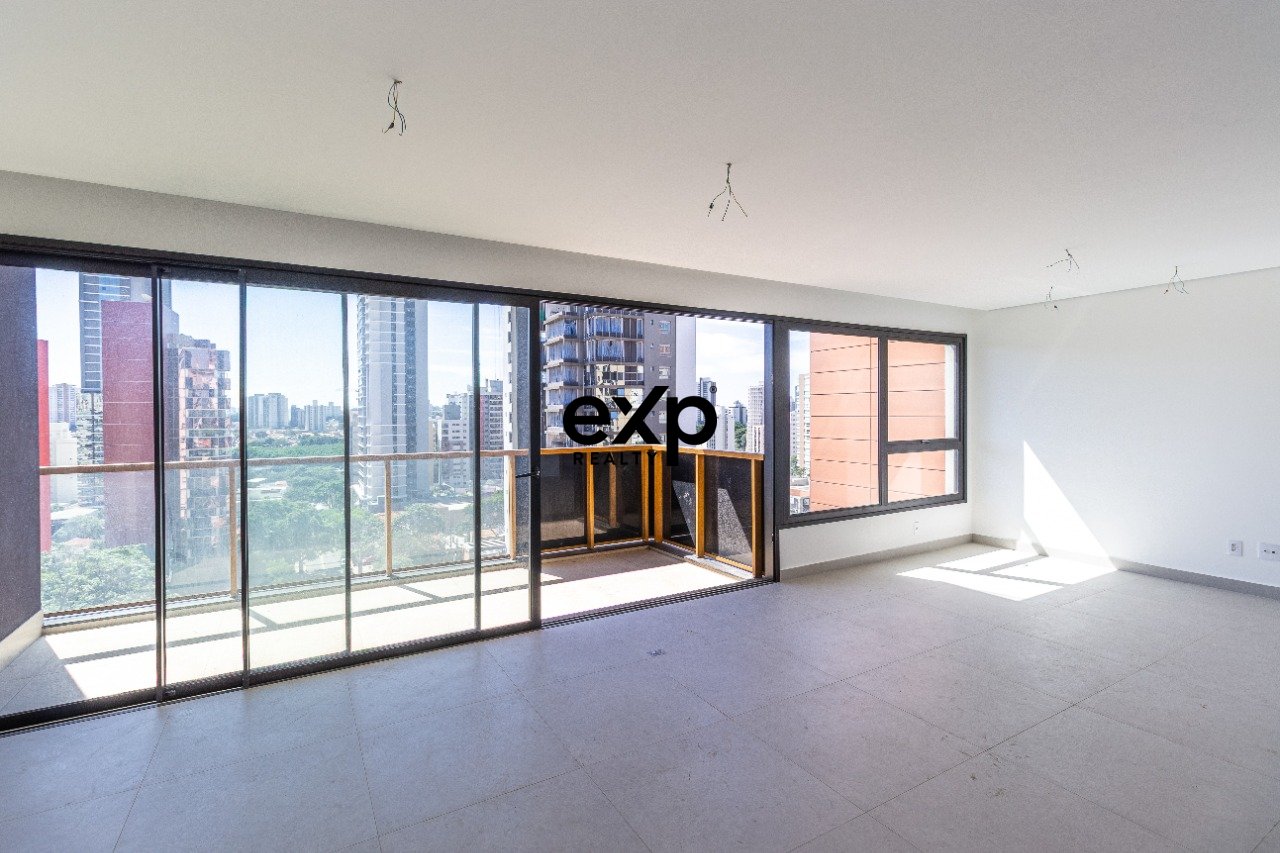 Apartamento à venda em Campinas, dos Bandeirantes 284 Cambuí Campinas 13024-010, 249 m²
