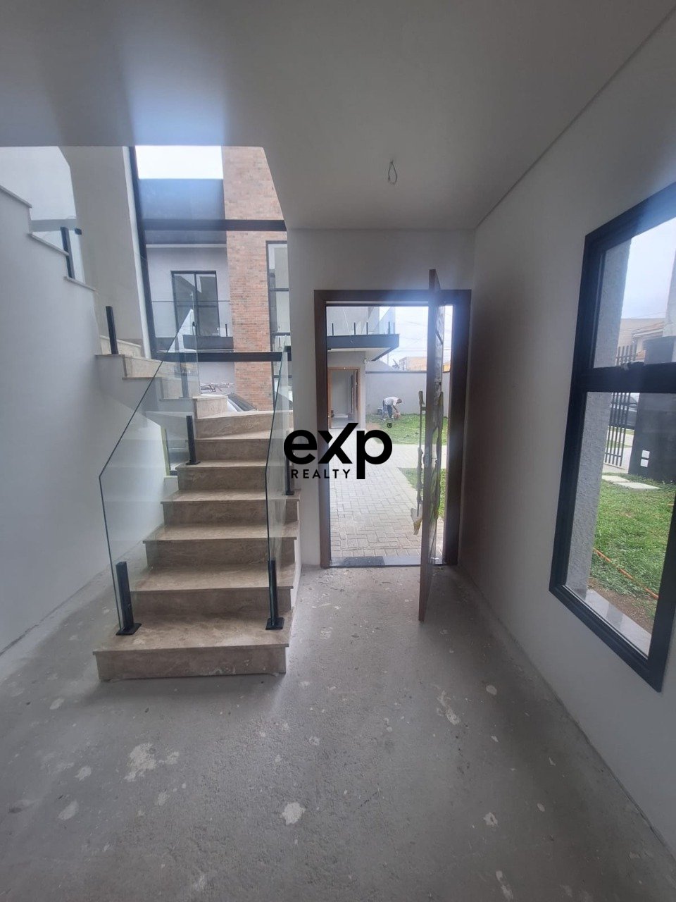 3-Bedroom Townhouses with One Suite in Condominium in Cajuru, Curitiba 4