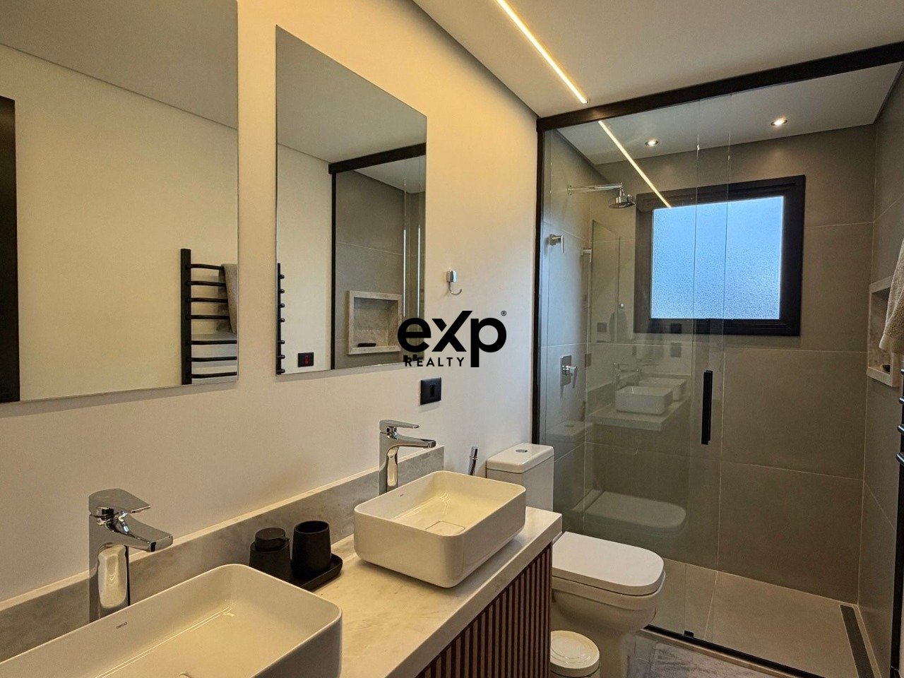 HIGH-STANDARD HOUSE CAMPOS DO JORDÃO IN GATED COMMUNITY 4