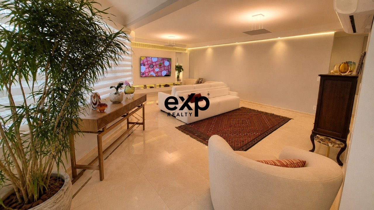 Apartamento à venda em Campinas, Rua Guilherme da Silva 397 41 Cambuí Campinas 13025-070, 235 m²