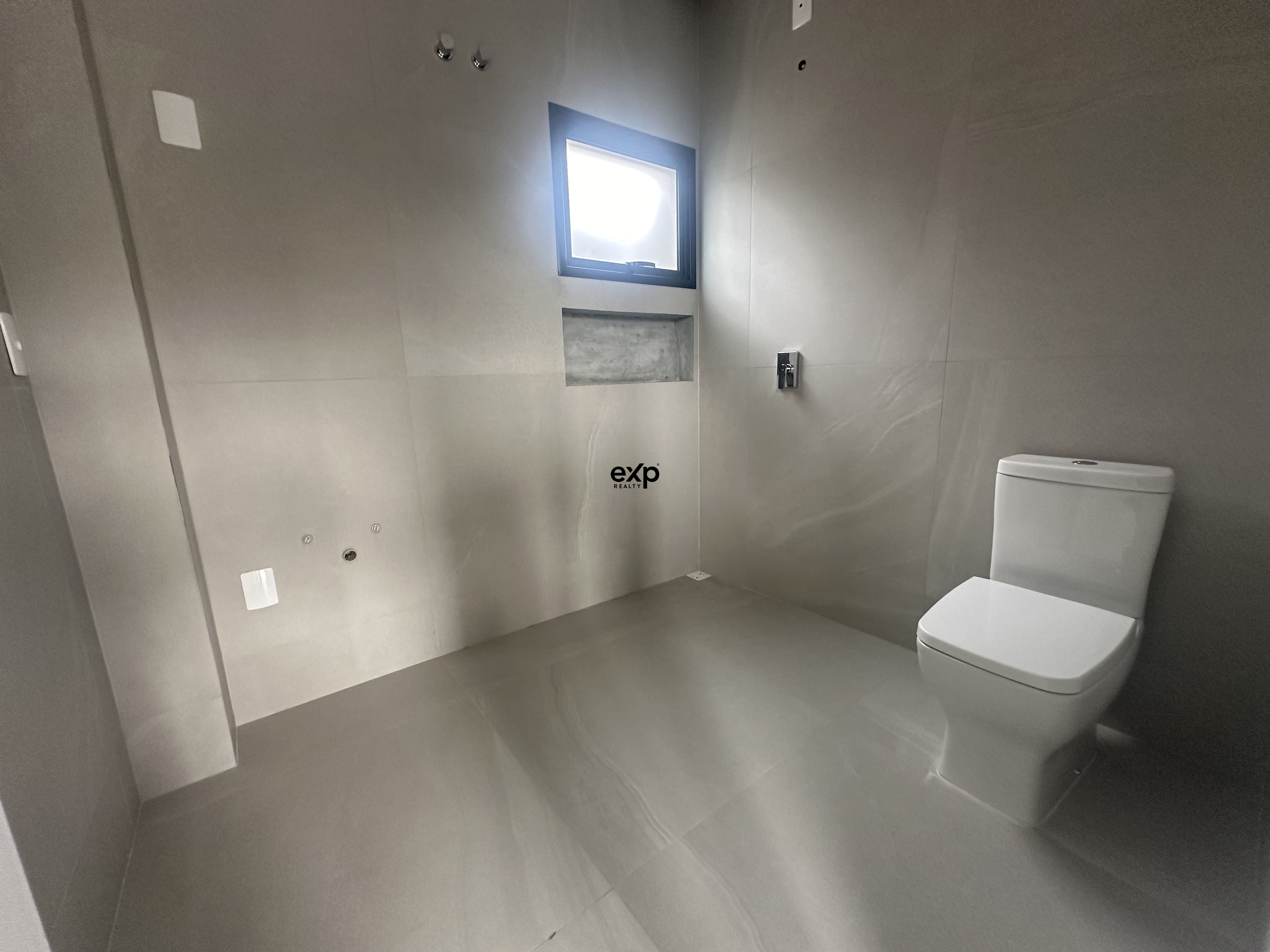 Casa em Condomínio à venda em Ponta Grossa, Anita Garibaldi 41 Orfãs Ponta Grossa 84015-050, 243 m²