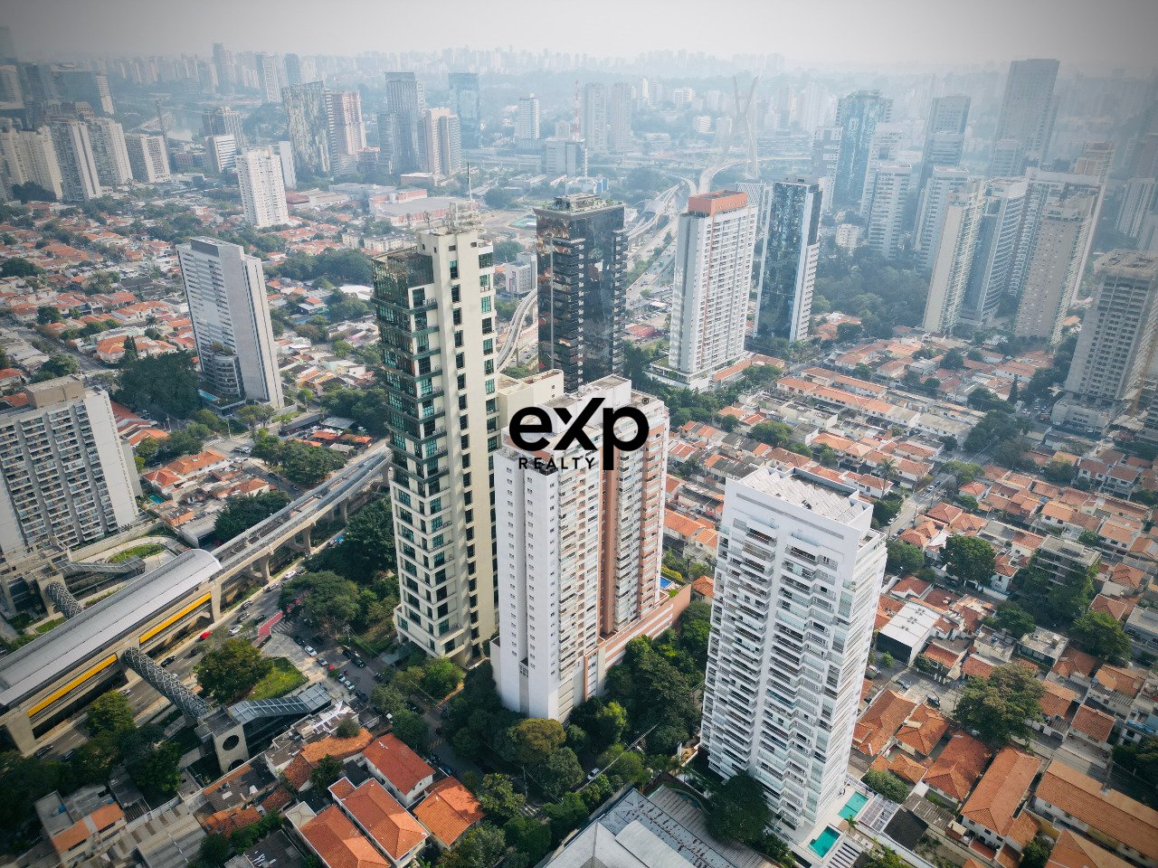 Apartamento de 92 m² com 2 suítes, 2 vagas e depósito à venda!