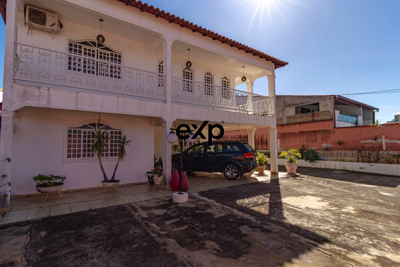 Casa à venda em Brasília, Conjunto SMSE Conjunto 5 1 Samambaia Sul (Samambaia) Brasília 72310-205, 800 m²