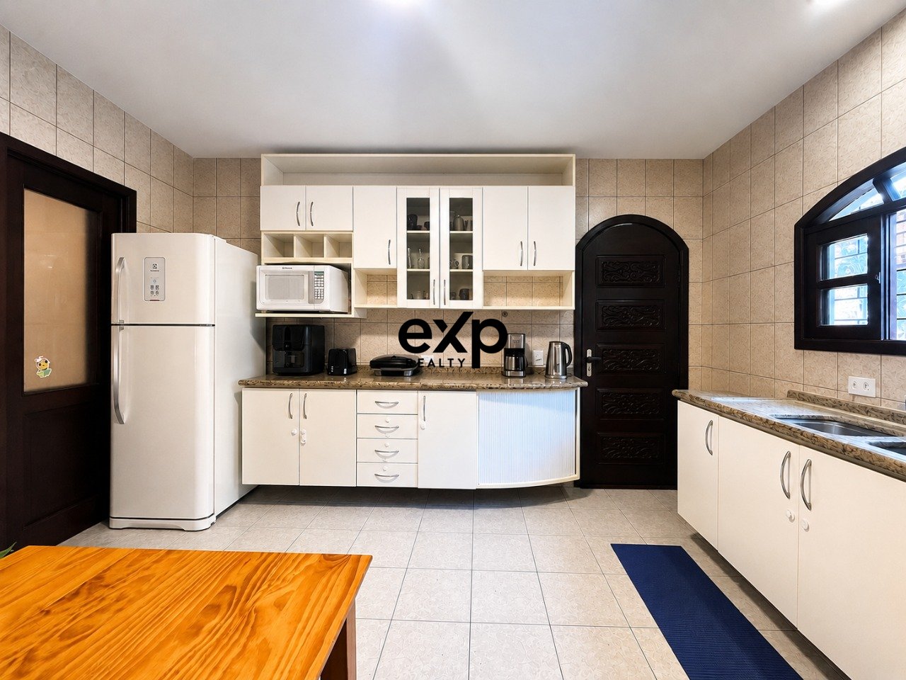 Ground Floor Urban Farm House with Pool and Complete Gourmet Space. São José dos Pinhais 4
