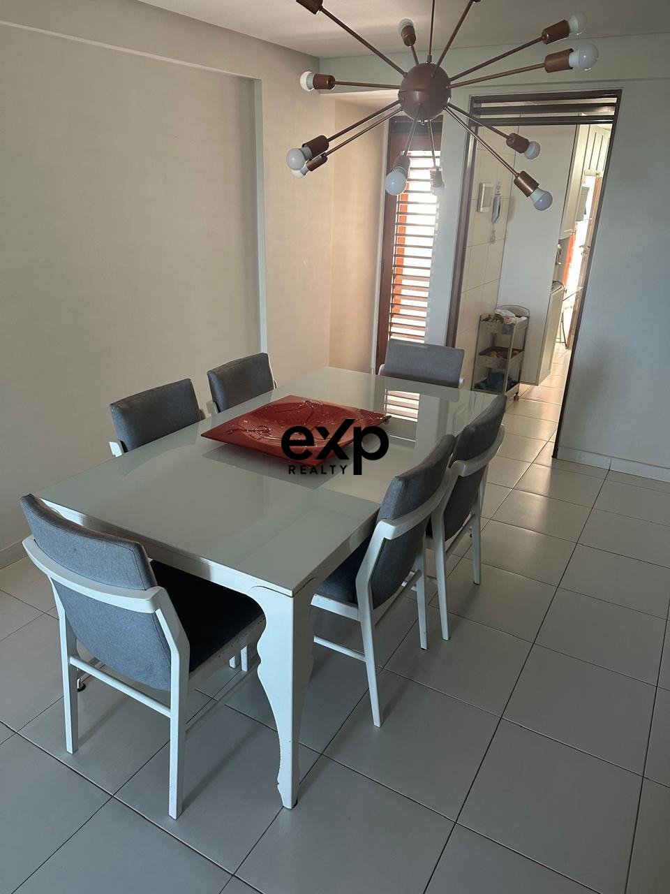 APARTAMENTO BEIRA-MAR EM INTERMARES | 70m² | 2 QUARTOS SENDO 1 SUÍTE | MOBILIADO | VISTA MAR | FRENTE MAR