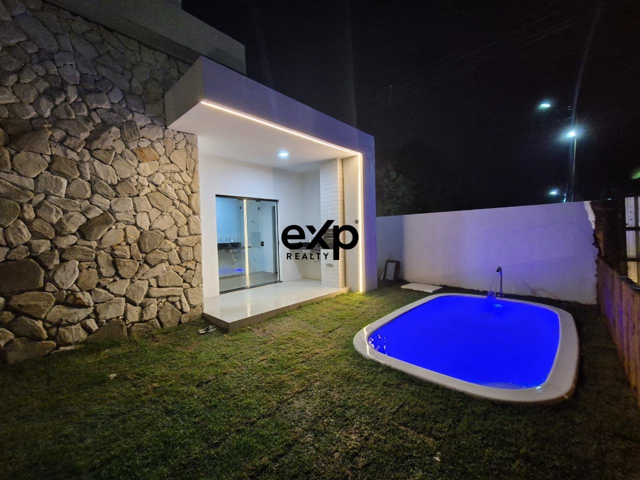 Casa em Condomínio à venda em Camaçari, Loteamento Jardim Das Mangabeiras 11 Arembepe Camaçari 42829-710, 160 m²