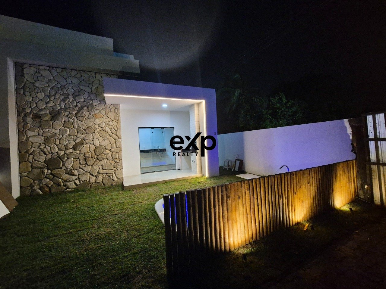 Casa em Condomínio à venda em Camaçari, Loteamento Jardim Das Mangabeiras 11 Arembepe Camaçari 42829-710, 160 m²