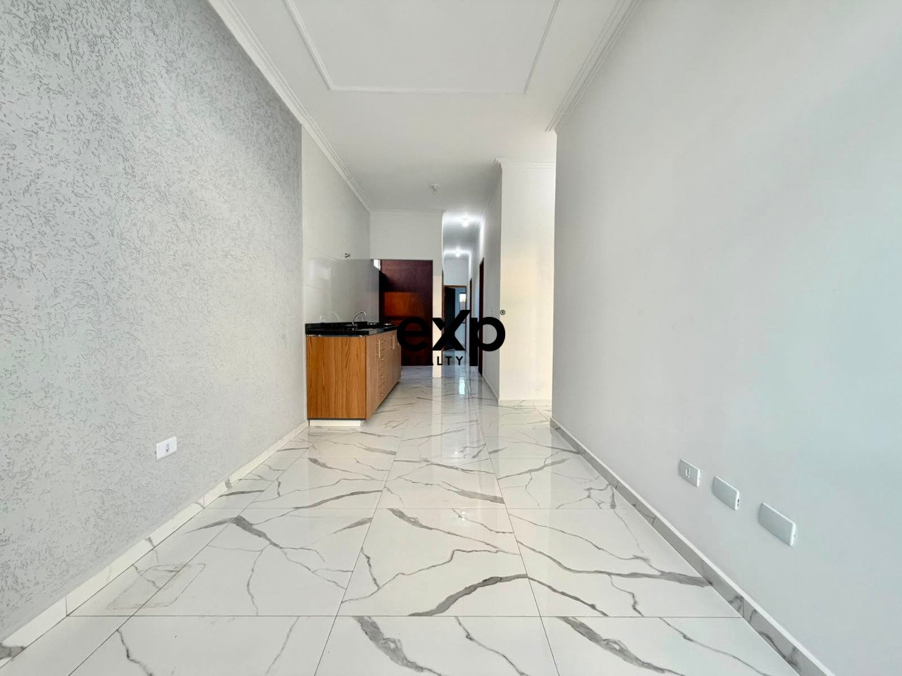 Casa térrea a venda no Pinheirinho - Com avaliação da caixa de R$ 439.000,00.