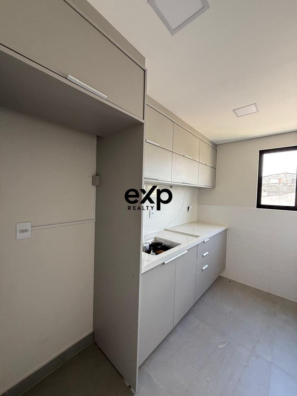 Apartamento à venda em São José dos Pinhais, Irati 994 Cruzeiro São José dos Pinhais 83010-160, 80 m²