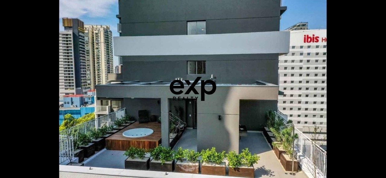 Apartamento à venda na Vila Nova Conceição (R2V)