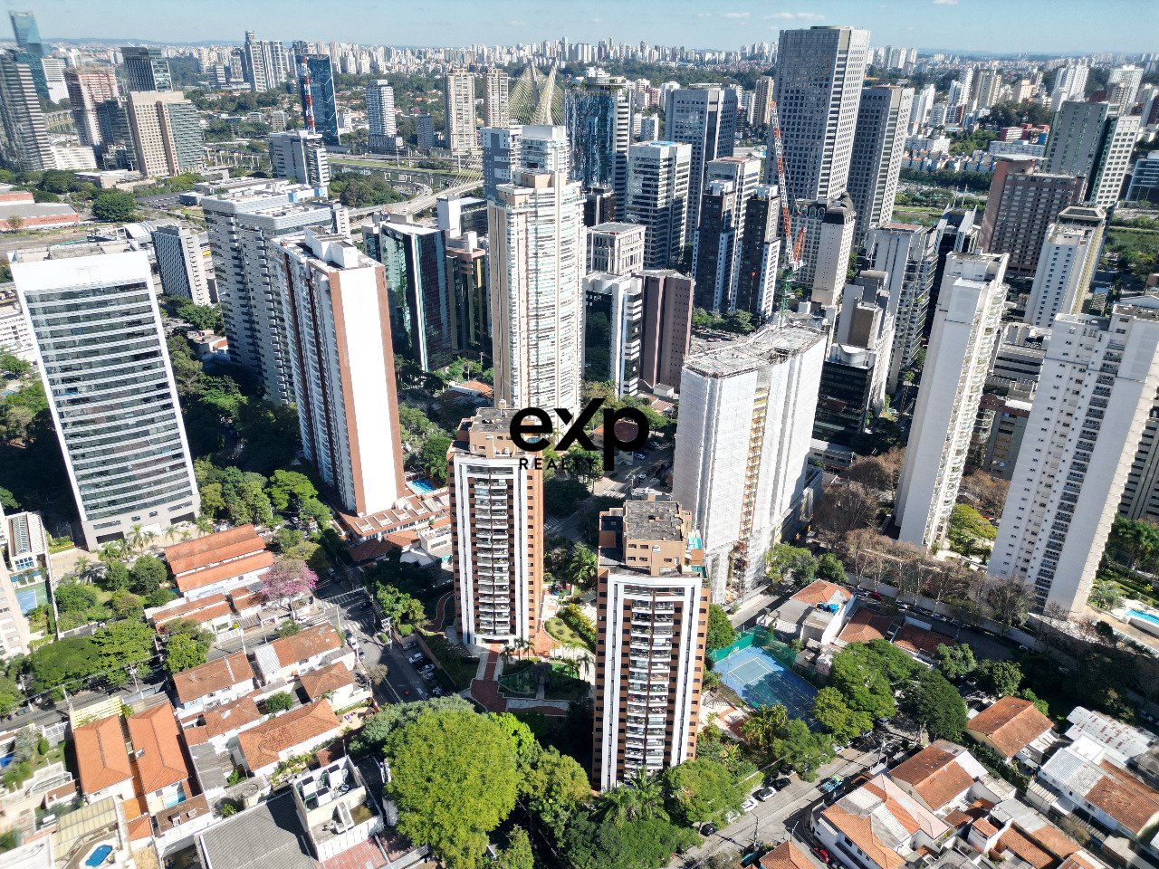 Apartamento à venda em São Paulo, conceição de monte alegre 351 Brooklin São Paulo 04563-060, 188 m²