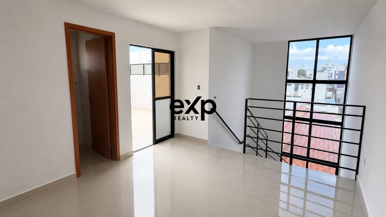 VENDA | COBERTURA DUPLEX NO BESSA | 92m² | 2 QUARTOS | 1 SUÍTE | ELEVADOR | 400 METROS DO MAR