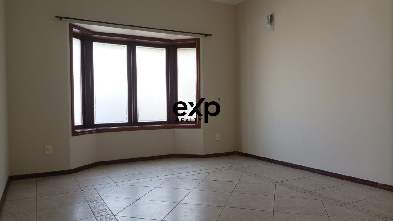 Casa em Condomínio à venda em Valinhos - SP, Carlos Penteado Stevenson 700 Jardim Recanto Valinhos - SP 13271-510, 679 m²