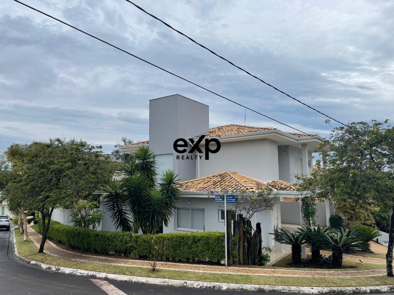 Casa em Condomínio à venda em Valinhos - SP, Carlos Penteado Stevenson 700 Jardim Recanto Valinhos - SP 13271-510, 392 m²