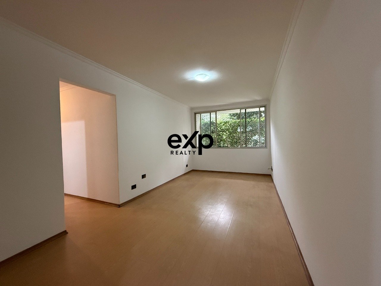 Apartamento térreo em Perdizes com 78m² úteis e excelente potencial de modernização