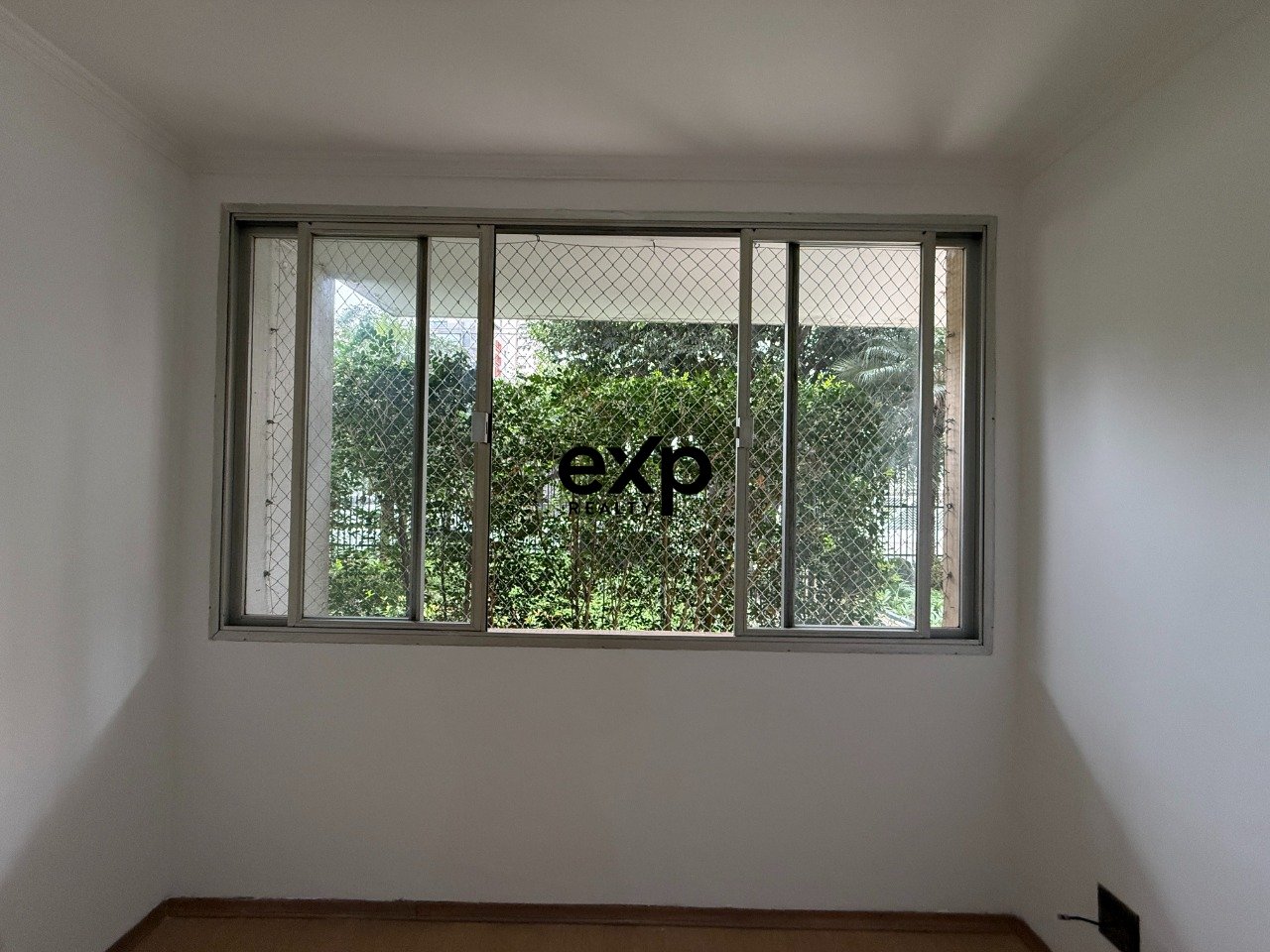 Apartamento térreo em Perdizes com 78m² úteis e excelente potencial de modernização
