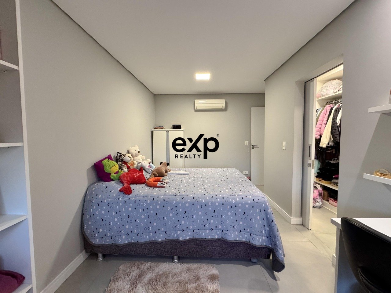 Triplex à venda em São José dos Pinhais, Augusto Criminácio 106 Iná São José dos Pinhais 83065-542, 197 m²