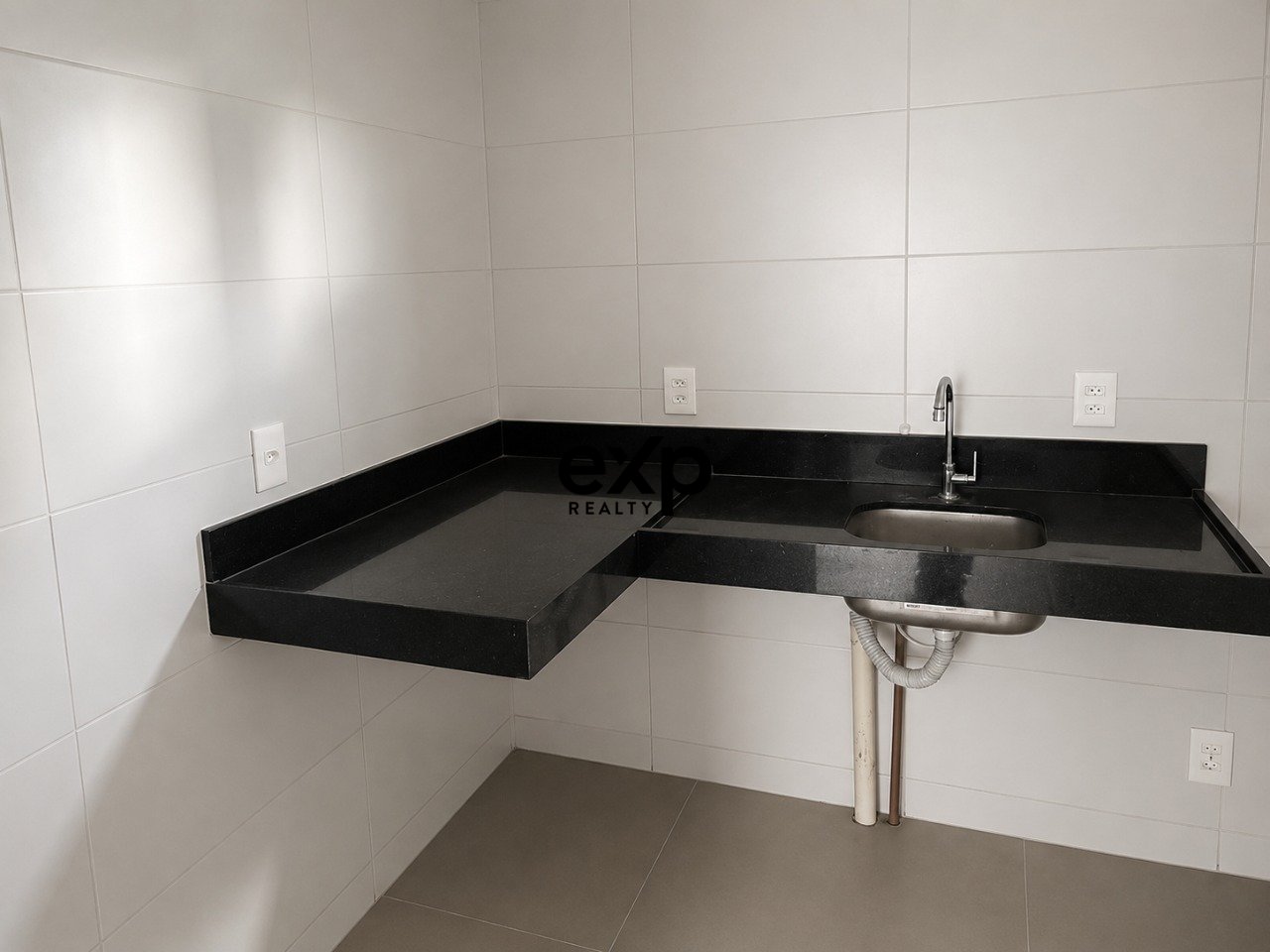 VENDA | COBERTURA NOVA NO BESSA | 110,8m² | 2 QUARTOS | 1 SUÍTE | VISTA MAR | 50 METROS DA PRAIA