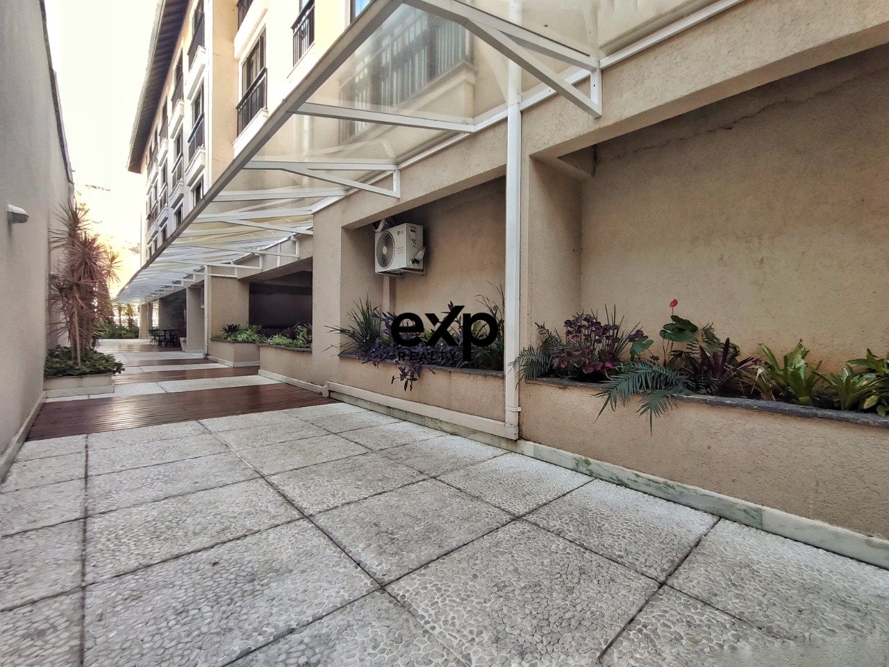 Apartamento Duplex à Venda no Condomínio Spazio, 74 m² por R$ 430.000,00 - Itaipava, Petrópolis/RJ