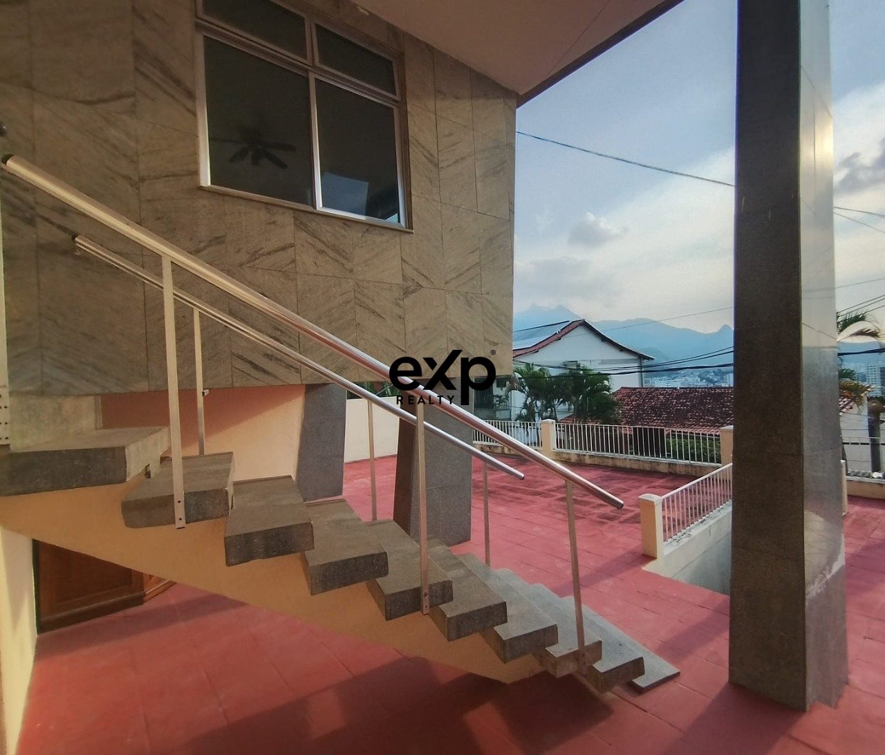 Casa à venda em Rio de Janeiro, Monsenhor Battistoni 249 Tijuca Rio de Janeiro 20521-270, 320 m²