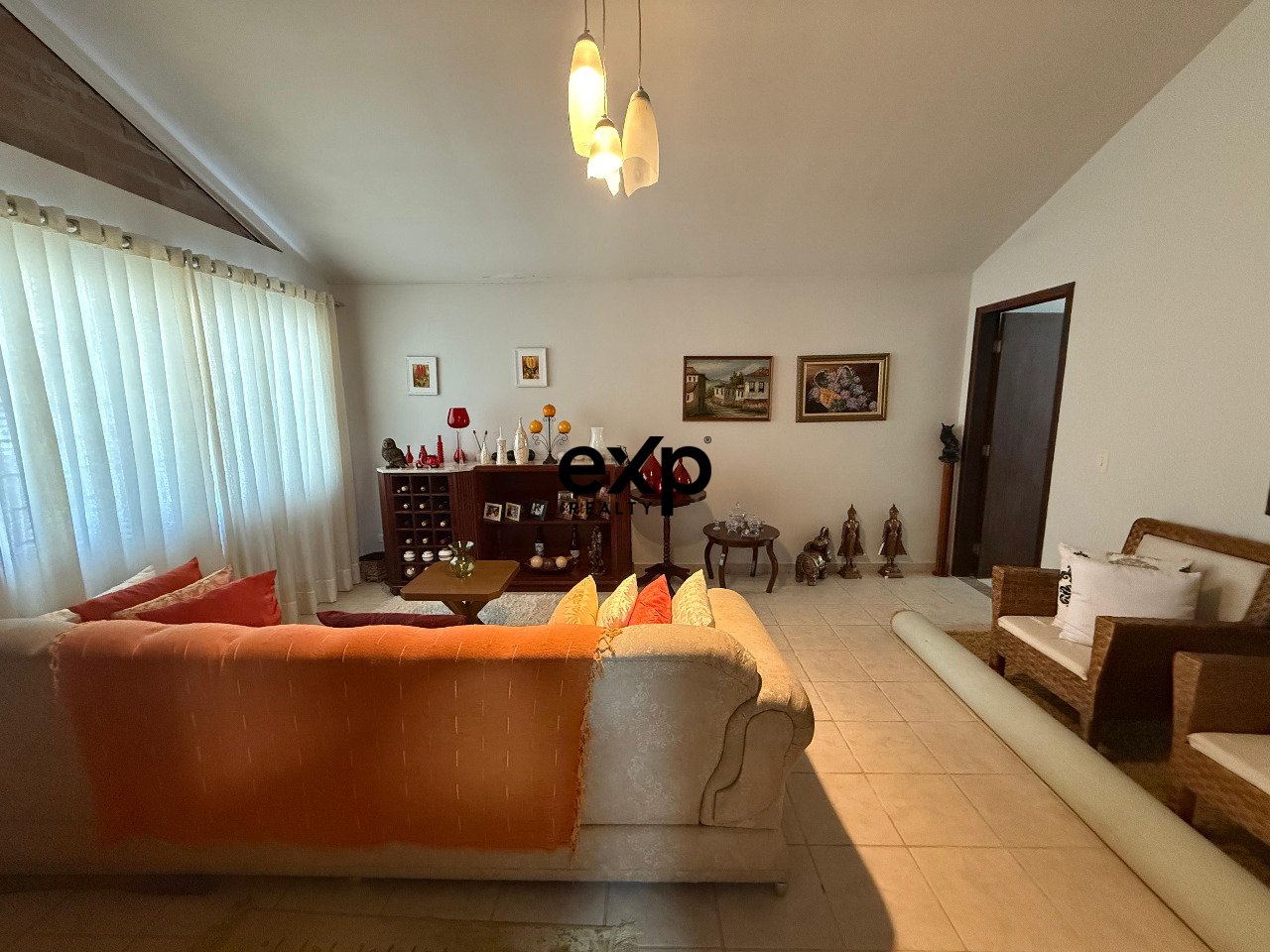 Casa à venda em São José dos Pinhais, Desembargador James Portugal Macedo 700 Santo Antônio São José dos Pinhais 83020-620, 200 m²