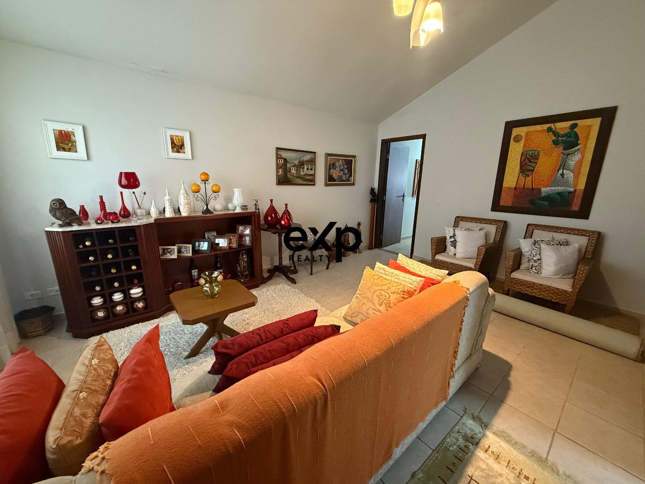 Casa à venda em São José dos Pinhais, Desembargador James Portugal Macedo 700 Santo Antônio São José dos Pinhais 83020-620, 200 m²
