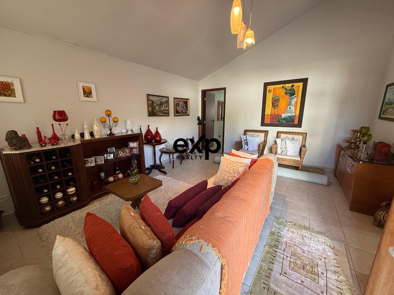 Casa à venda em São José dos Pinhais, Desembargador James Portugal Macedo 700 Santo Antônio São José dos Pinhais 83020-620, 200 m²
