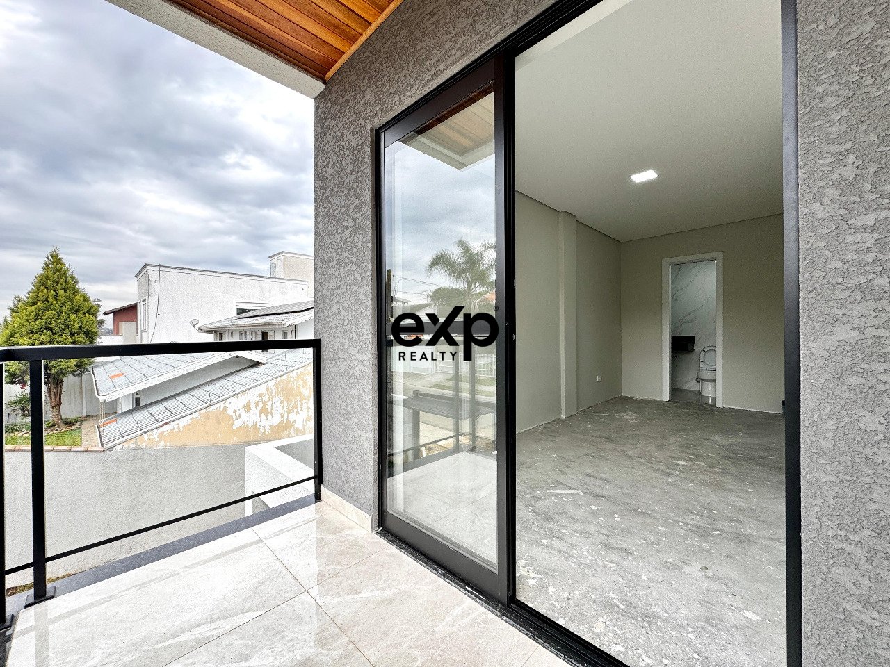 Sobrado à venda em São José dos Pinhais, Gonzales Pecotche 1 Aristocrata São José dos Pinhais 83030-200, 160 m²
