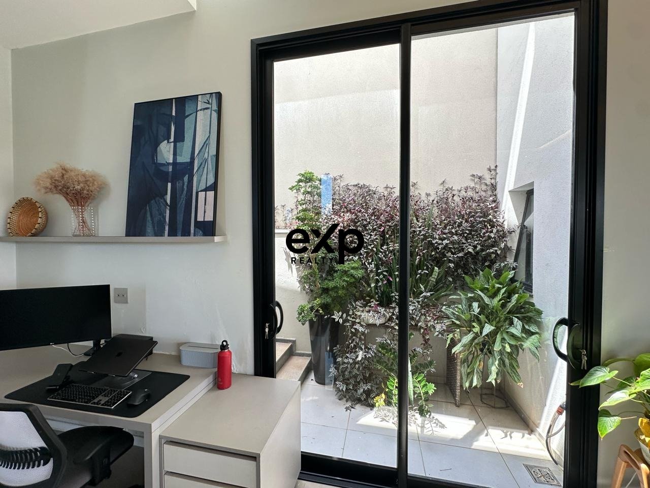 Casa em Condomínio à venda em Valinhos - SP, Rua Três 030 Residencial Vivenda das Pitangueiras Valinhos - SP 13272-543, 300 m²