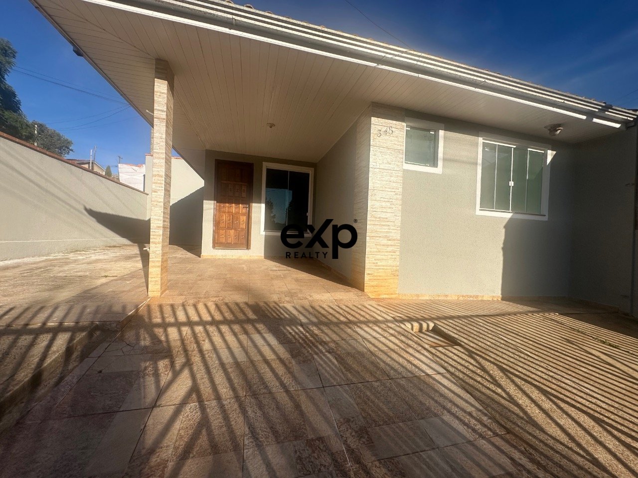 Casa à venda em Ponta Grossa, Arichernes Carlos Gobbo 348 Uvaranas Ponta Grossa 84030-759, 69 m²
