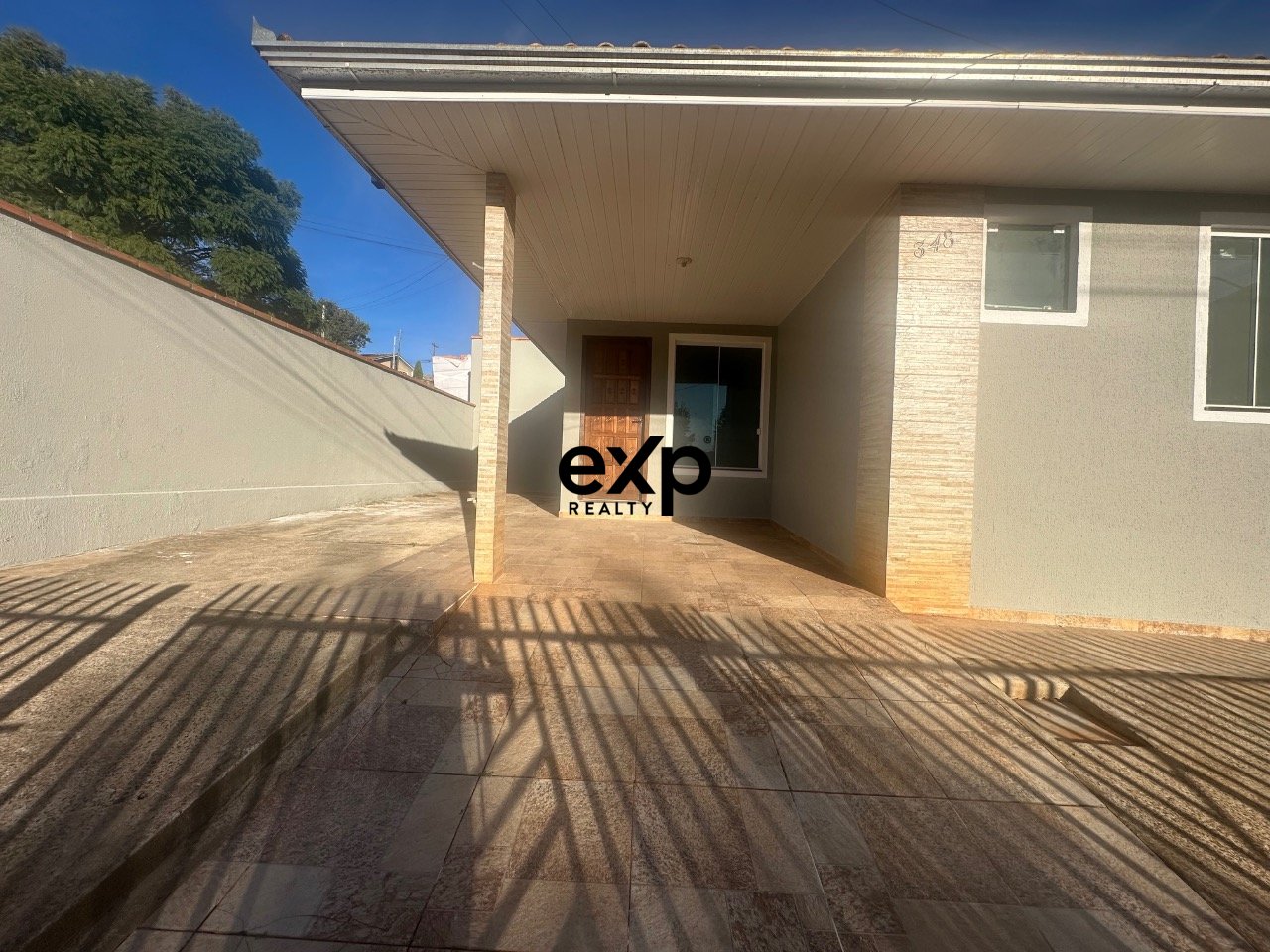 Casa à venda em Ponta Grossa, Arichernes Carlos Gobbo 348 Uvaranas Ponta Grossa 84030-759, 69 m²