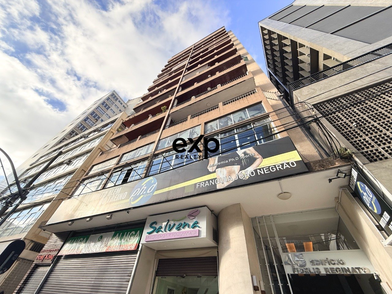 Apartamento para alugar em Curitiba, João Negrão 45 Centro Curitiba 80010-200, 140 m²