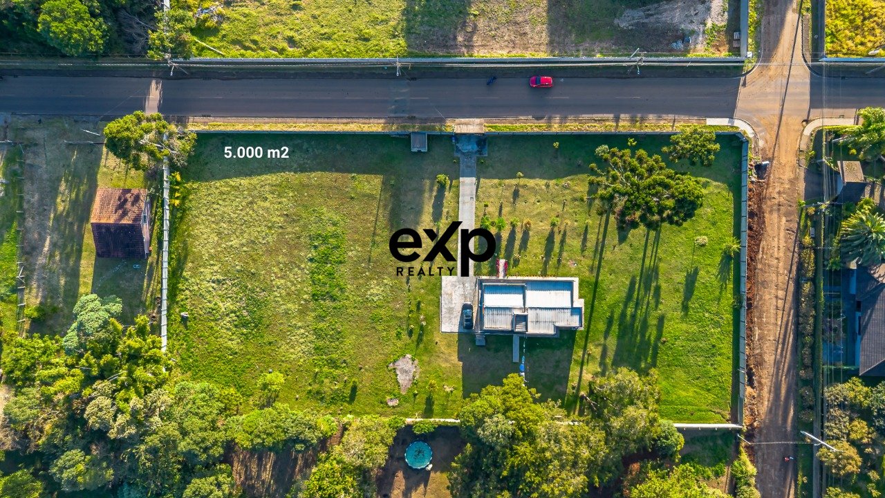 Casa à venda em Quatro Barras, Rua Laurindo Pires Alves 527 Granja das Acássias Quatro Barras 83420-000, 5000 m²