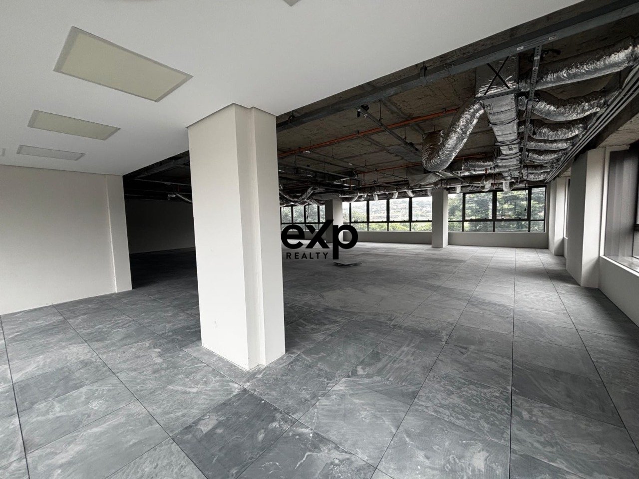 Building for Lease - Exclusive Corporate Location in the Jockey Club Region of São Paulo 4