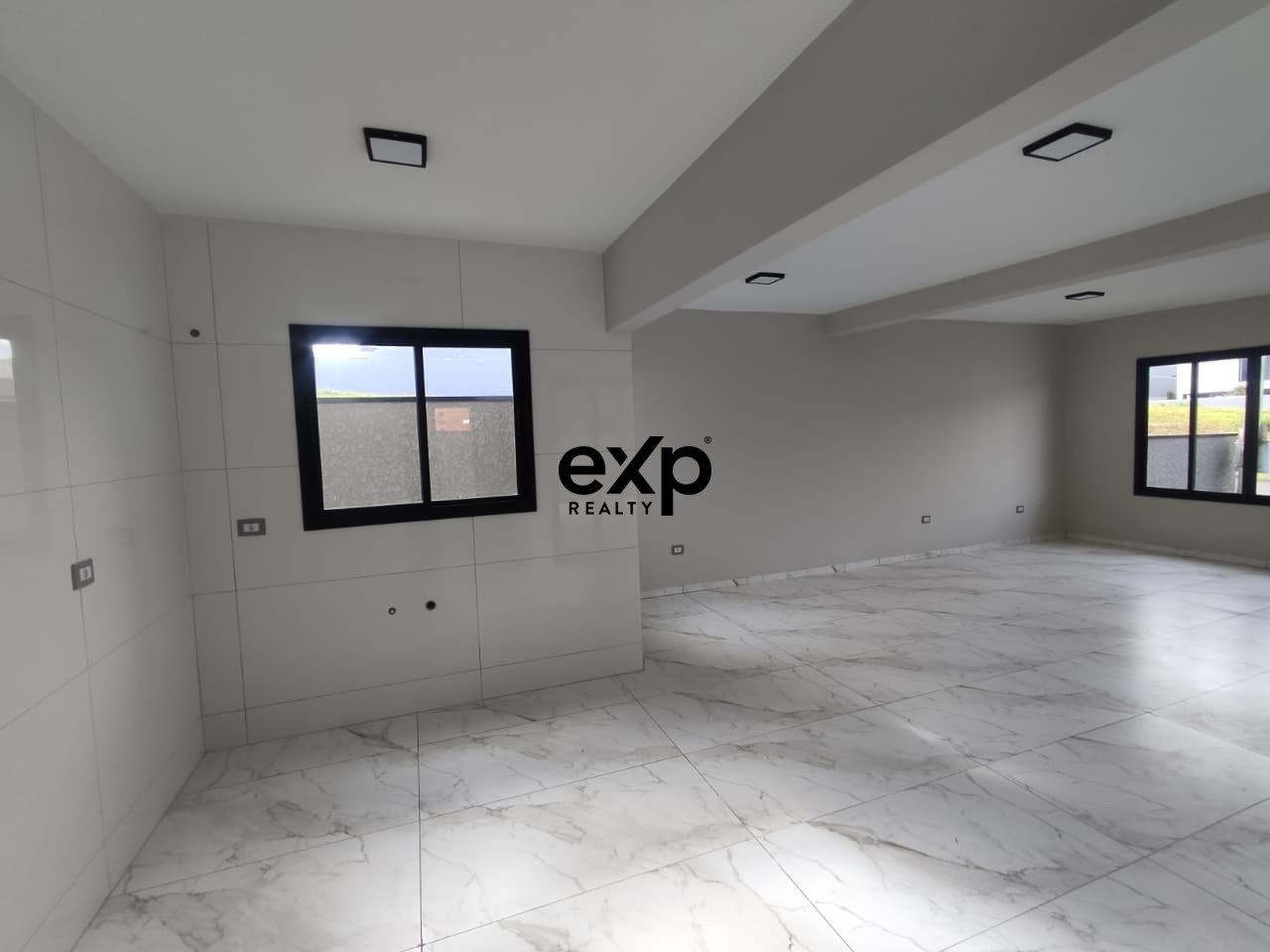 Casa à venda em Colombo, Frederico DAgostin 75 Roca Grande Colombo 83402-395, 130 m²