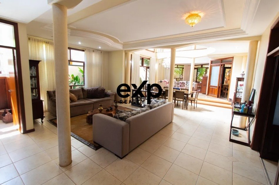 Casa em Condomínio à venda em Campinas, Maria José Ferreira 563 Loteamento Residencial Barão do Café Campinas 13085-085, 617 m²