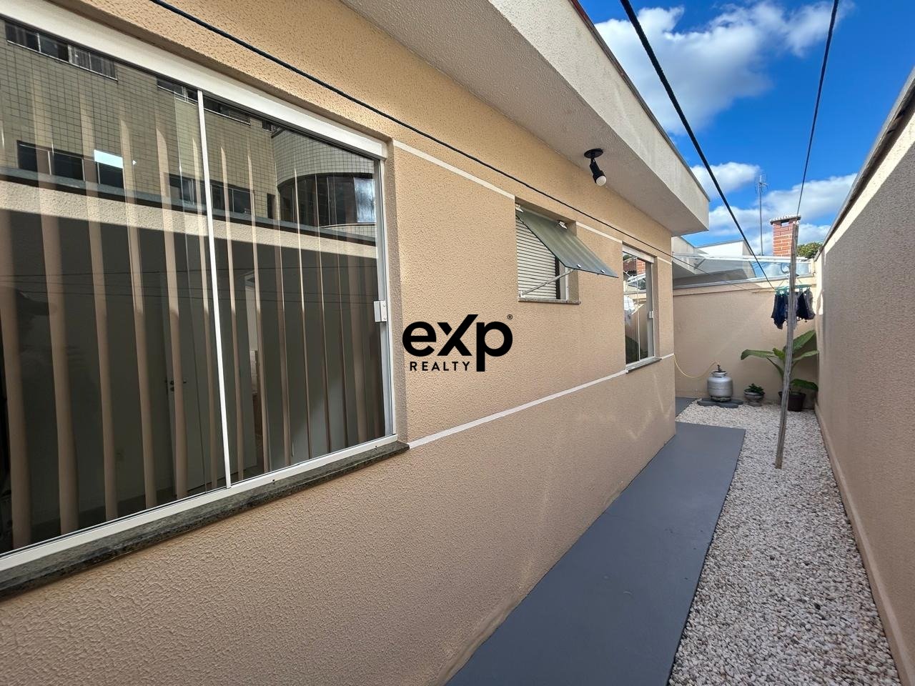 Casa em Condomínio à venda em Campo Largo, Caetano Munhoz da Rocha 740 Ouro Verde Campo Largo 83606-260, 60 m²