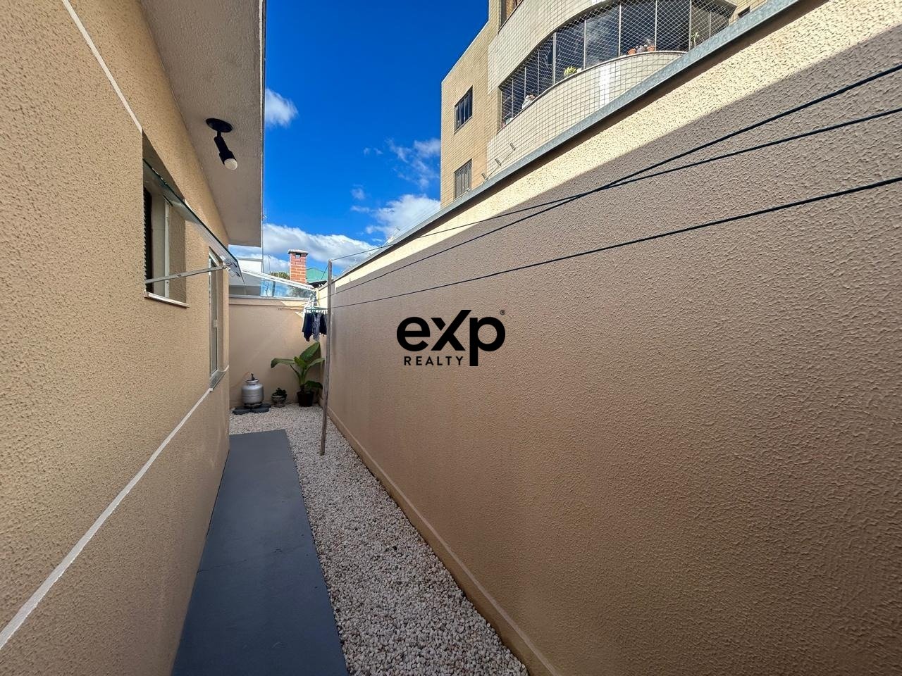 Casa em Condomínio à venda em Campo Largo, Caetano Munhoz da Rocha 740 Ouro Verde Campo Largo 83606-260, 60 m²
